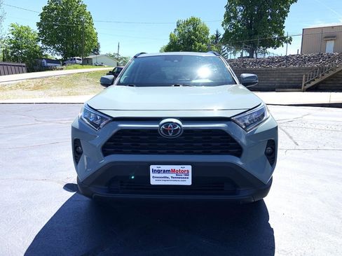 Used 2020 Toyota RAV4 XLE Premium AWD/4WD image 2