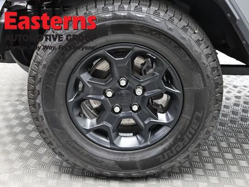 Used 2023 Jeep Wrangler Unlimited w/ Cold Weather Group AWD/4WD image 30