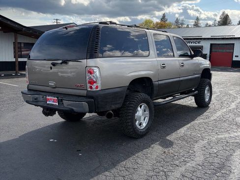 Used 2003 GMC Yukon XL SLT w/ 1SD Preferred Equipment Group AWD/4WD image 5