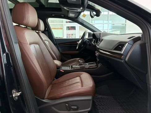 Used 2019 Audi Q5 Prestige w/ Prestige Package AWD/4WD image 15
