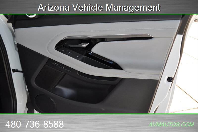 Used 2020 Land Rover Range Rover Evoque R-Dynamic SE AWD/4WD image 26