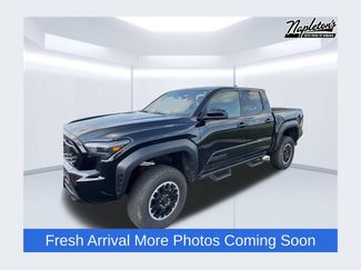Used 2025 Toyota Tacoma TRD Off-Road AWD/4WD video 1