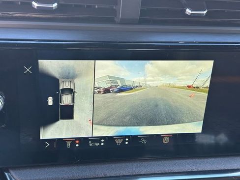 Used 2024 GMC Sierra 2500 AT4 w/ AT4 Premium Plus Package image 25