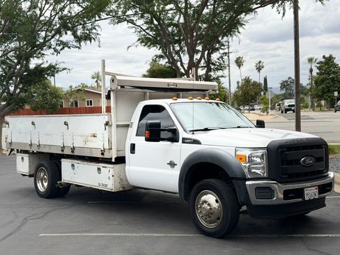 Used 2016 Ford F550 2WD Regular Cab Super Duty image 2