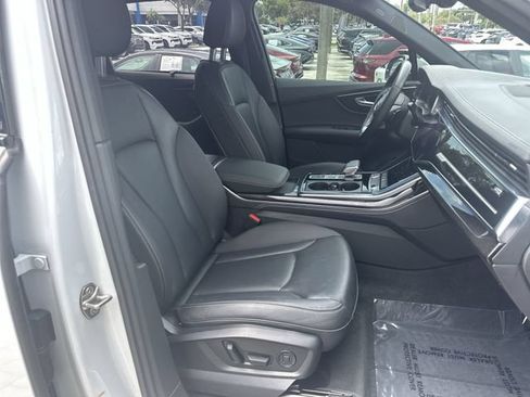 Used 2025 Audi Q7 2.0T Premium Plus w/ Premium Plus Package AWD/4WD image 29