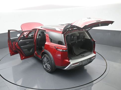 Used 2024 Nissan Pathfinder SL w/ SL Premium Package image 80