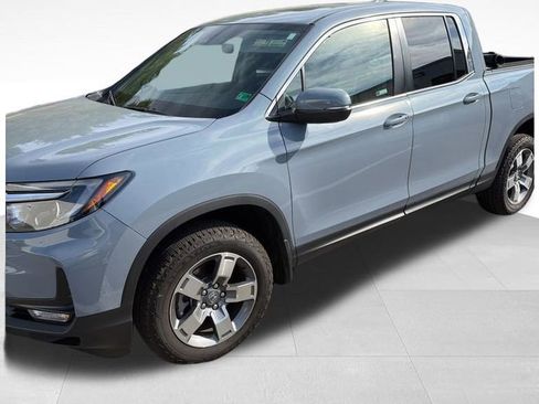 Used 2025 Honda Ridgeline RTL image 3