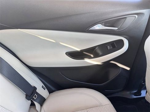 Used 2022 Buick Encore GX Essence w/ Advanced Technology Package image 25