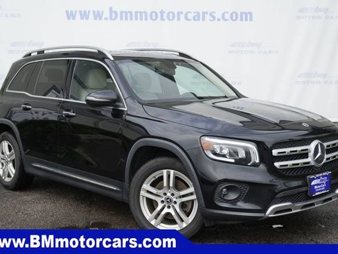 Used 2022 Mercedes-Benz GLB 250 4MATIC image 1