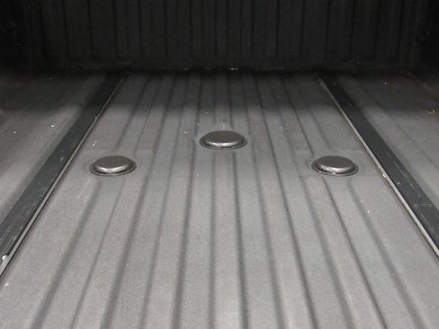 Used 2019 Nissan Titan Platinum Reserve w/ Platinum Utility Package image 18