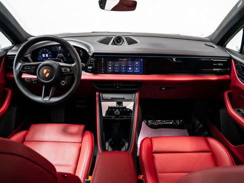 New 2026 Porsche Macan 4 Electric AWD/4WD image 22