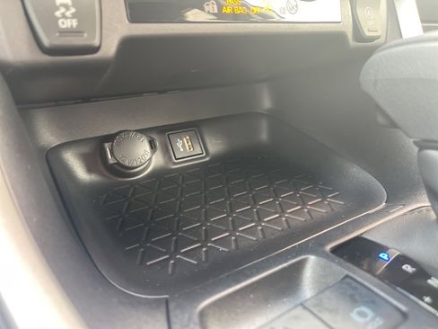 Used 2025 Toyota RAV4 LE image 23