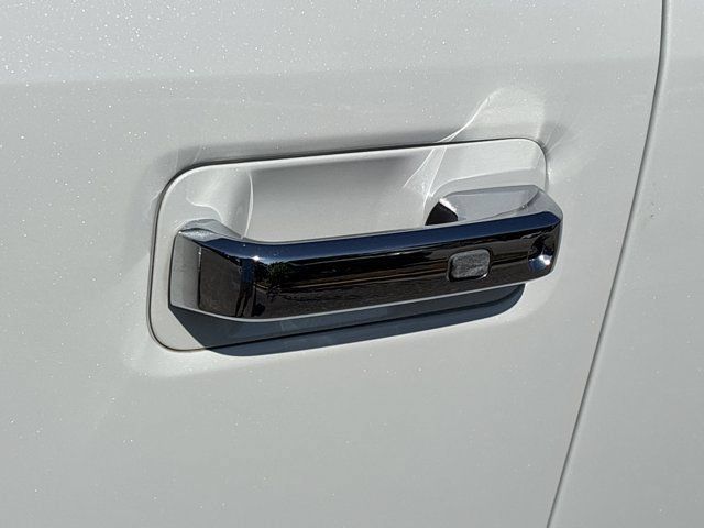 Used 2020 Ford F150 King Ranch w/ Equipment Group 601A Luxury AWD/4WD image 15
