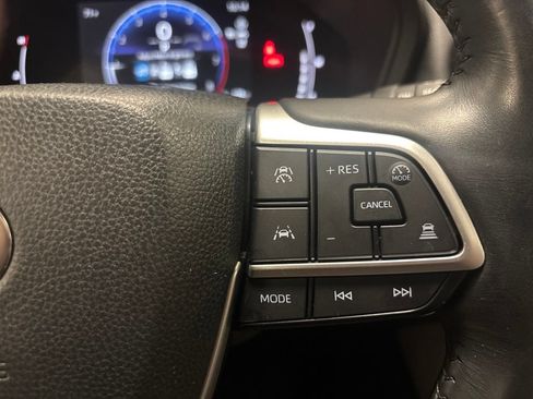Used 2024 Toyota Grand Highlander AWD image 19