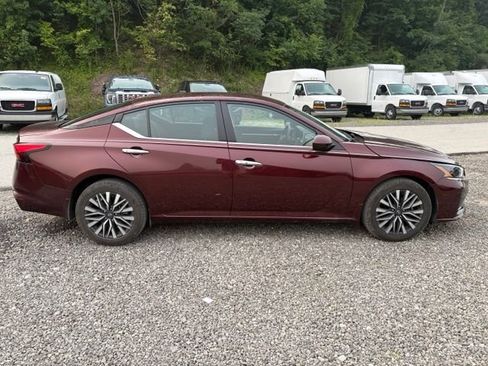 Certified 2023 Nissan Altima 2.5 SV AWD/4WD image 8