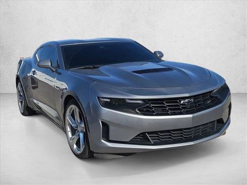 Used 2023 Chevrolet Camaro LT image 3