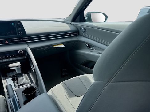 New 2026 Hyundai Elantra Sport FWD image 16