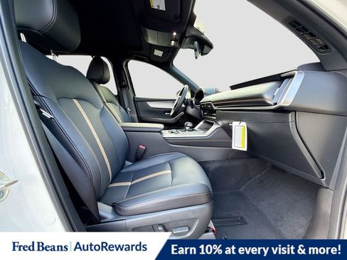 New 2025 MAZDA CX-90 3.3 Turbo w/ Premium Plus Pkg image 31