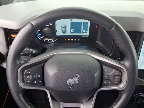Used 2022 Ford Bronco Badlands AWD/4WD image 19