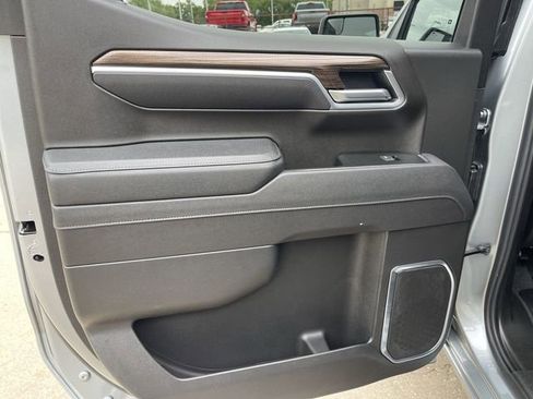 Certified 2026 Chevrolet Silverado 1500 RST AWD/4WD image 12