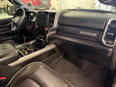 Certified 2022 RAM 2500 Laramie w/ Night Edition AWD/4WD image 8