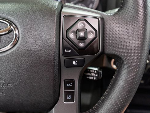 Used 2021 Toyota Tacoma TRD Off-Road w/ Technology Package AWD/4WD image 27
