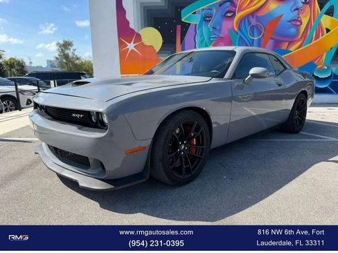 Used 2021 Dodge Challenger R/T Scat Pack w/ Shaker Package RWD image 3