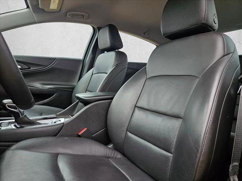 Used 2024 Chevrolet Malibu LT image 10