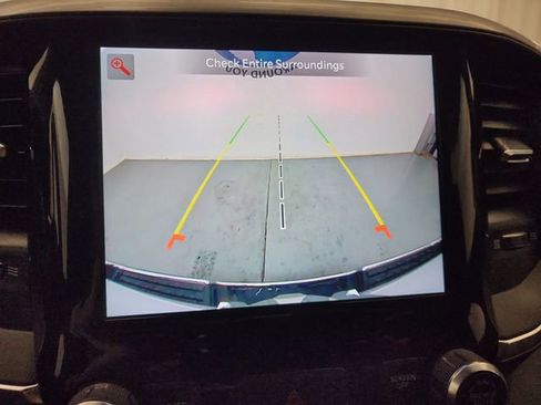 Used 2024 RAM 1500 Laramie image 24