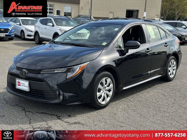 Used 2023 Toyota Corolla LE w/ Carpet Mat Package (TMS) FWD image 4