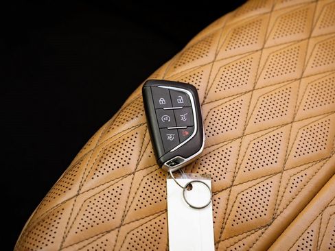 Used 2021 Cadillac Escalade ESV Sport w/ Driver Assist Tech Package image 10