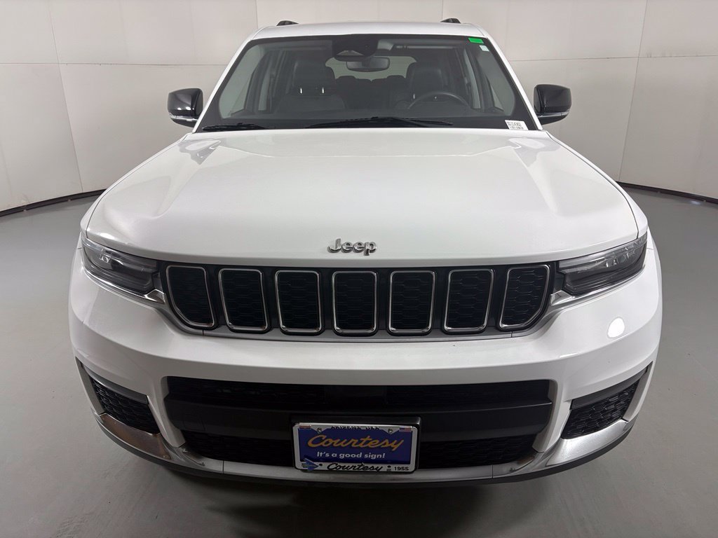 Used 2022 Jeep Grand Cherokee L Limited w/ Trailer Tow Group (B) AWD/4WD image 3