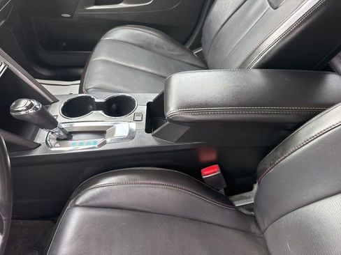 Used 2017 Chevrolet Equinox Premier w/ Enhanced Convenience Package image 13