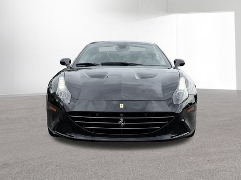 Used 2015 Ferrari California T RWD image 8