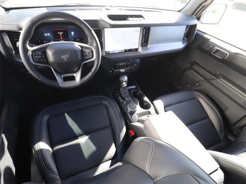 New 2025 Ford Bronco Outer Banks image 8