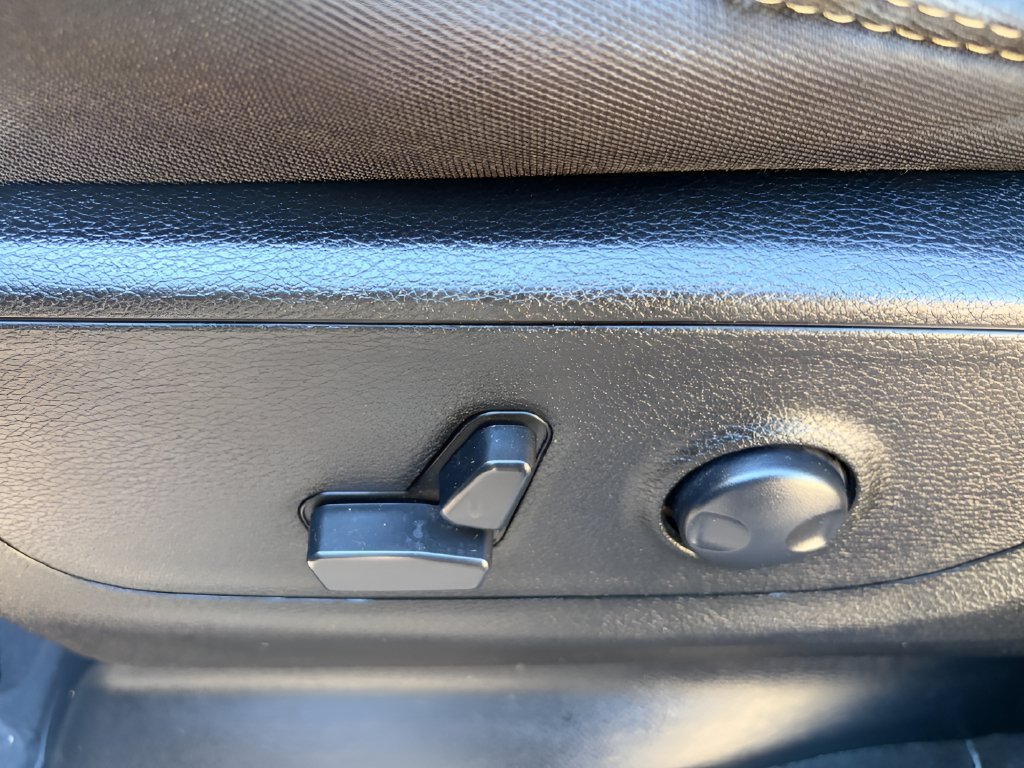 Used 2024 RAM 1500 Big Horn AWD/4WD image 17