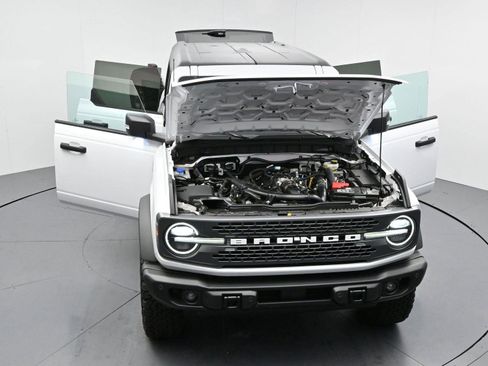 Used 2025 Ford Bronco Badlands AWD/4WD image 44