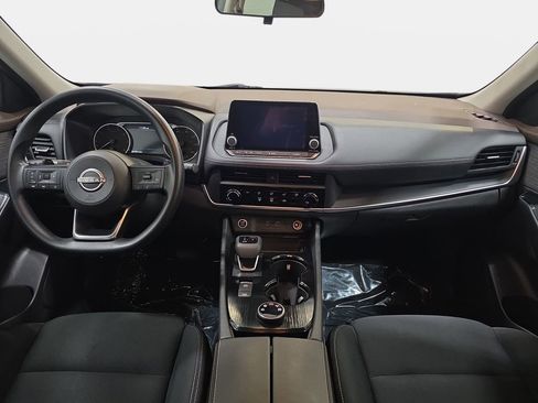 Used 2023 Nissan Rogue S image 10