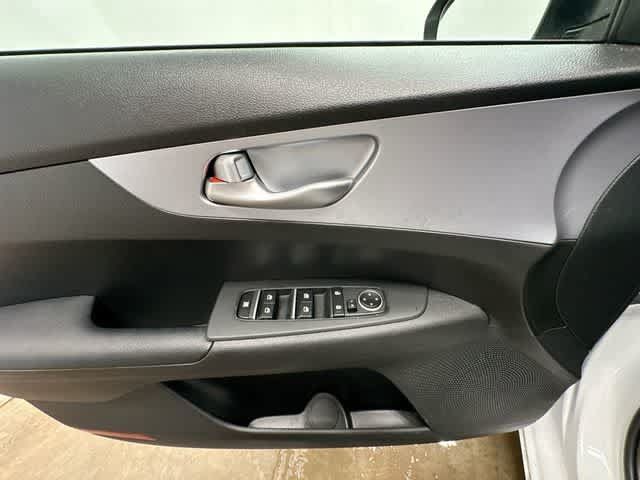 Used 2023 Kia Forte LXS FWD image 16