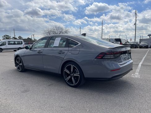 Used 2024 Honda Accord Sport image 3