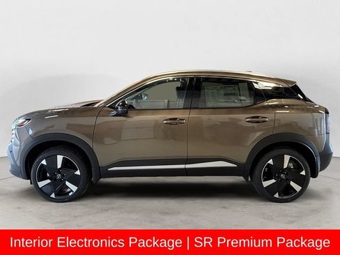 New 2026 Nissan Kicks SR w/ SR Premium Package FWD image 2