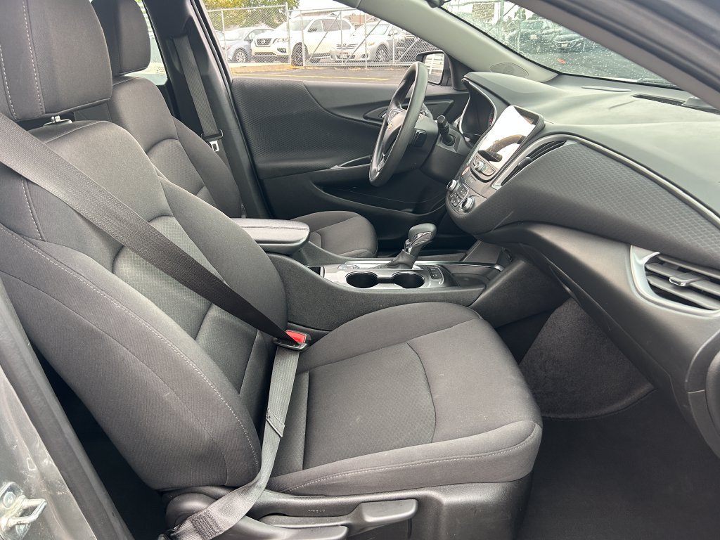 Used 2024 Chevrolet Malibu LT FWD image 31
