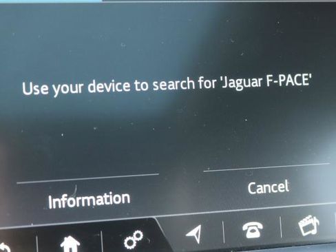 Used 2018 Jaguar F-PACE S image 18