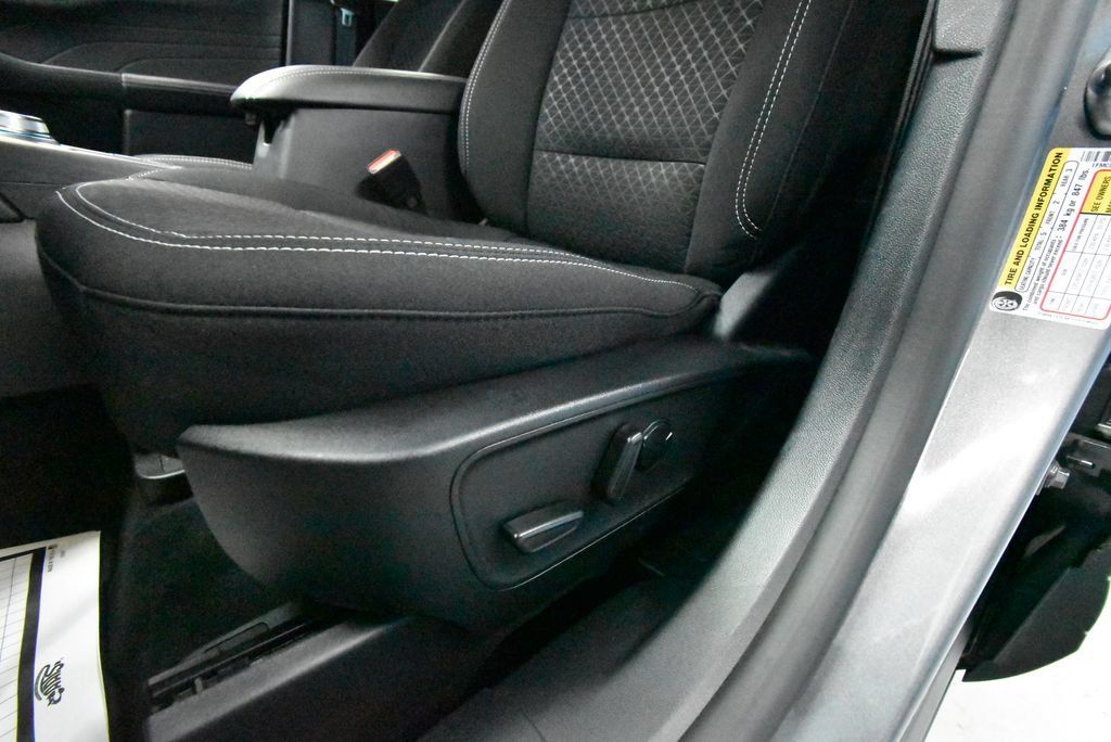 Used 2024 Ford Escape Active AWD/4WD image 6