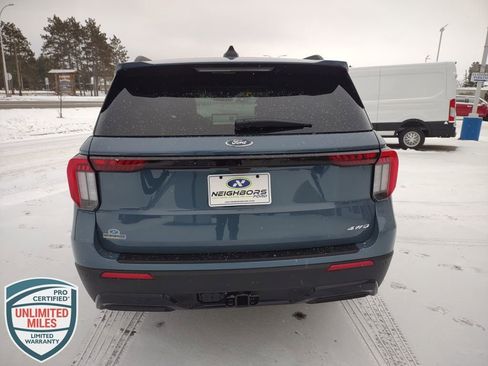 New 2026 Ford Explorer ST-Line w/ ST-Line Street Pack image 4