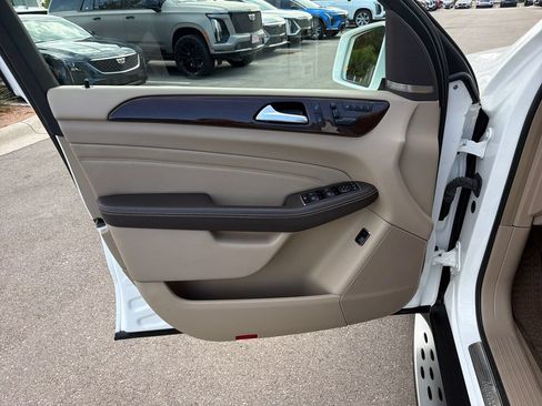 Used 2015 Mercedes-Benz ML 250 BlueTEC 4MATIC image 20