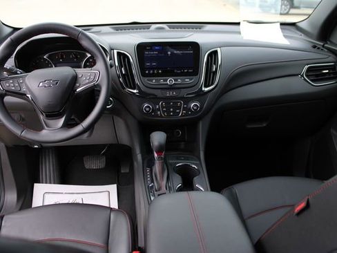Used 2023 Chevrolet Equinox RS w/ RS Leather Package image 25