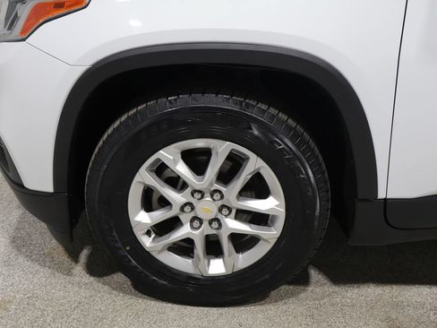 Used 2020 Chevrolet Traverse LS AWD/4WD image 8