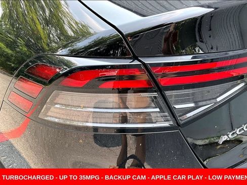 Certified 2025 Honda Accord SE image 22