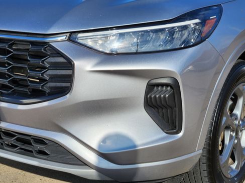 Used 2023 Ford Escape ST-Line image 10